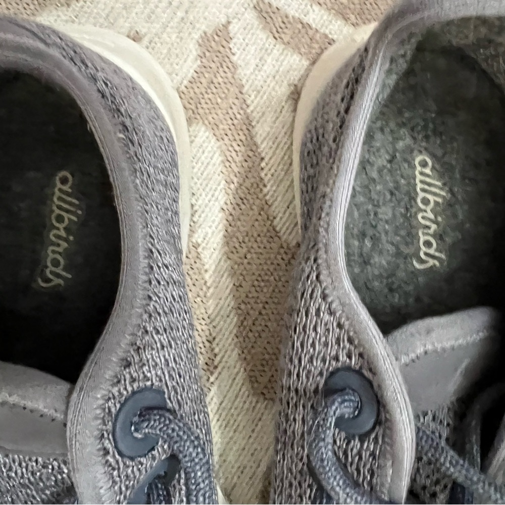 Women’s Allbird Tree Runners, size 8 - Picture 4 of 5